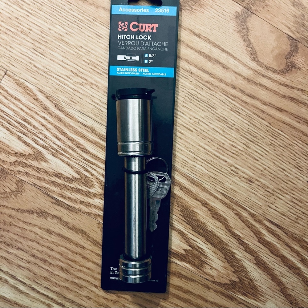 New Curt Hitch Lock 5/8” 2” With Two Keys